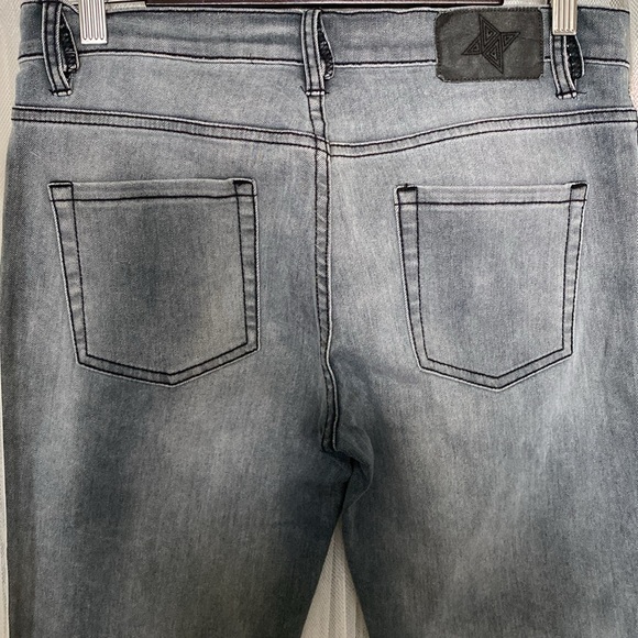 BCBGeneration Riley light wash charcoal women’s boot leg jeans mid rise, size 27 - Picture 7 of 17